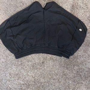 Charcoal striped lululemon hotty hot shorts!